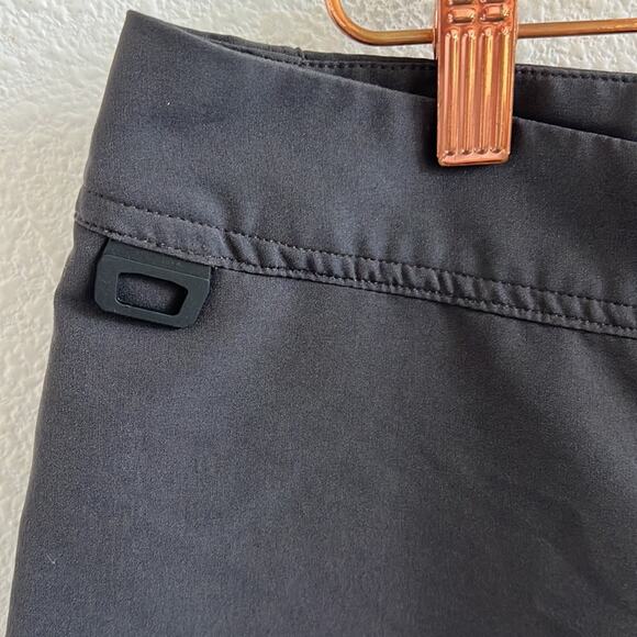 Helly Hansen Gray Active Hybrid Shorts Women's Large - Picture 3 of 8